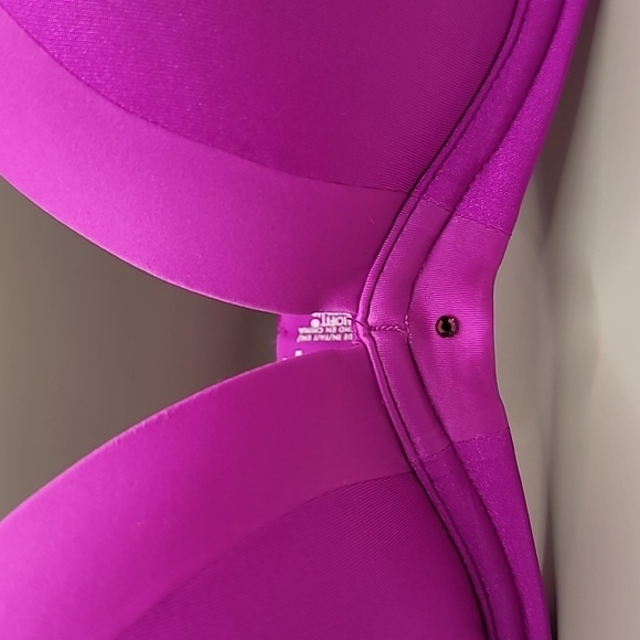 Victoria's Secret Biofit PushUp Bra 32D Fuchsia Padded Underwire Plunge Lingerie - Picture 2 of 8
